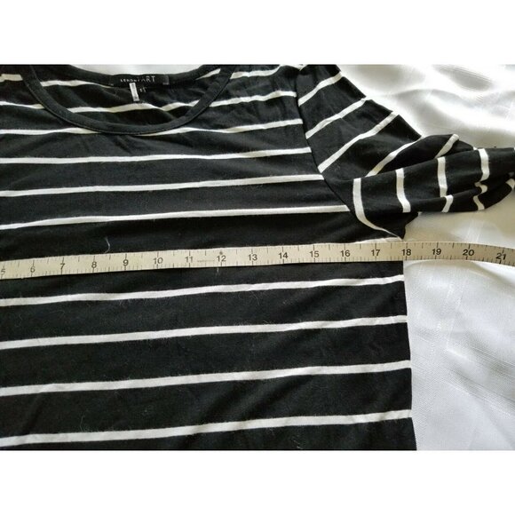 Lemon Tart Black & White Striped Top Tassel Hems Long Sleeves Women's Size Small - Picture 7 of 7